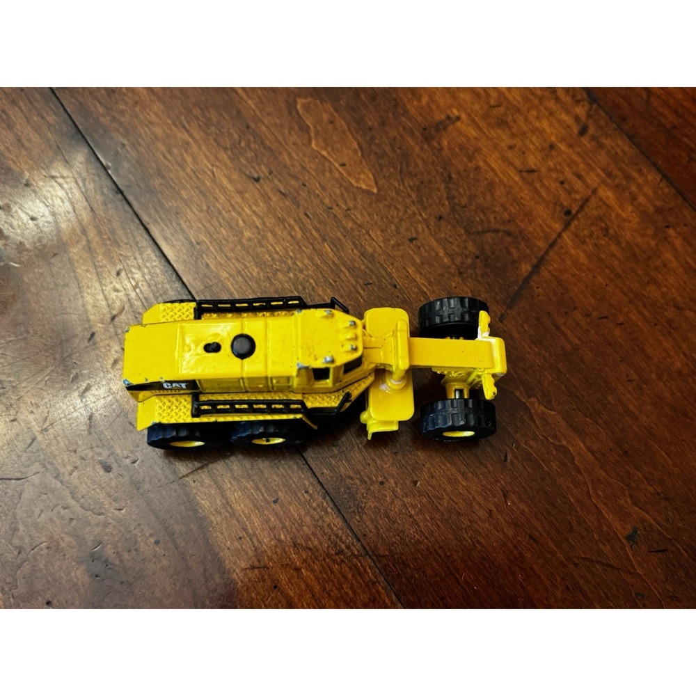 CAT Caterpillar 2019 4" Road Grader Construction Vehicle Diecast Metal - Picture 3 of 4
